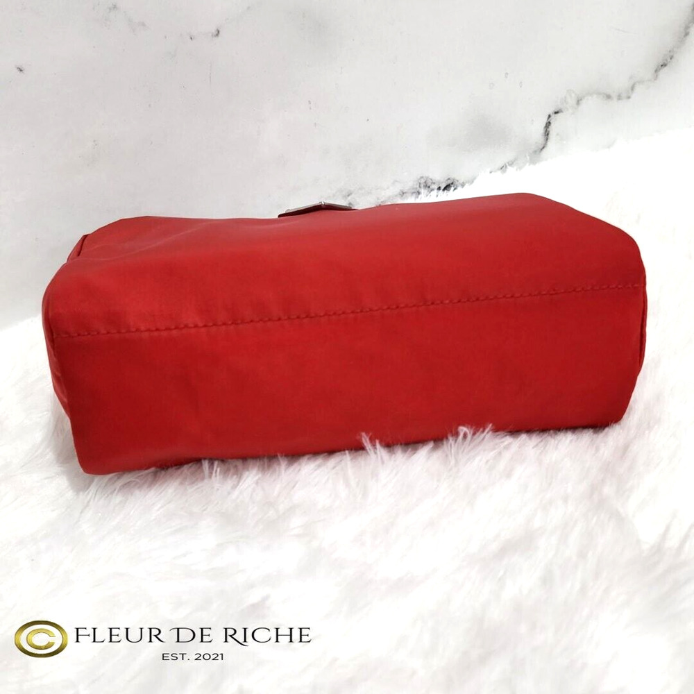 Prada Necessaire Tessuto Nylon Medium Toiletry Clutch Case Red Rosso 1NA012 - Picture 6 of 11